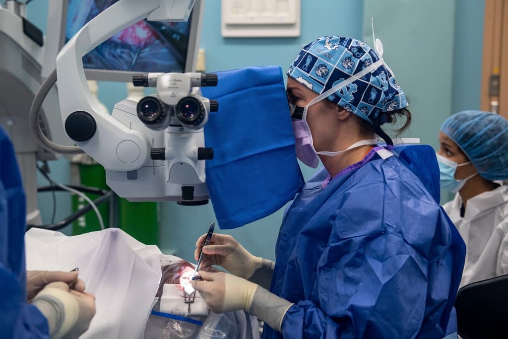 PDEK (Pre-Descemet's Endothelial Keratoplasty) in Bandra West, Mumbai